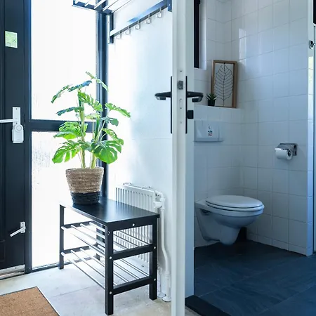 Family With Garden & Access Villa *