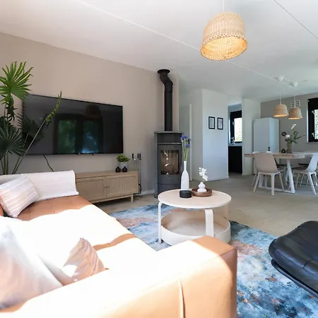 Family With Garden & Access Villa Ewijk