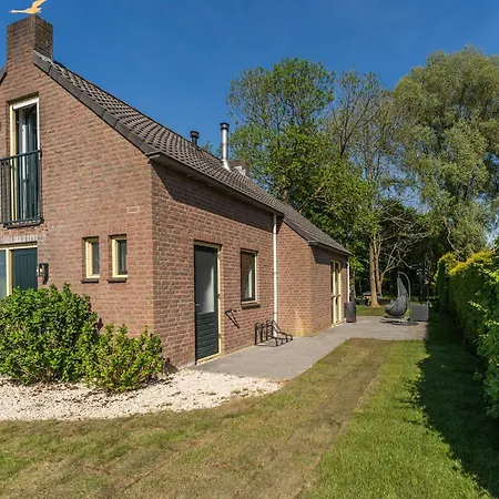 别墅 Family With Garden & Access Ewijk