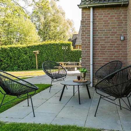 Family With Garden & Access Villa *