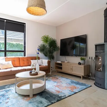 Family With Garden & Access *