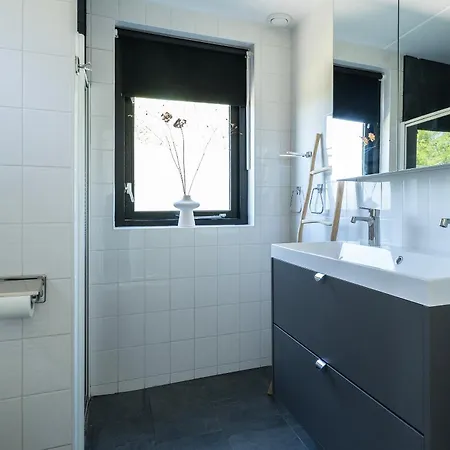 别墅 Family With Garden & Access Ewijk