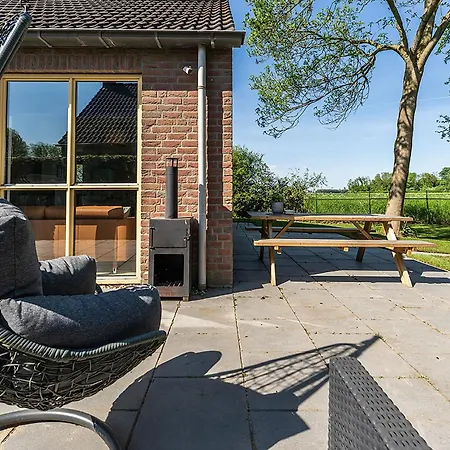Villa Family With Garden & Access Ewijk