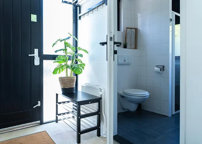 Family With Garden & Access Villa *