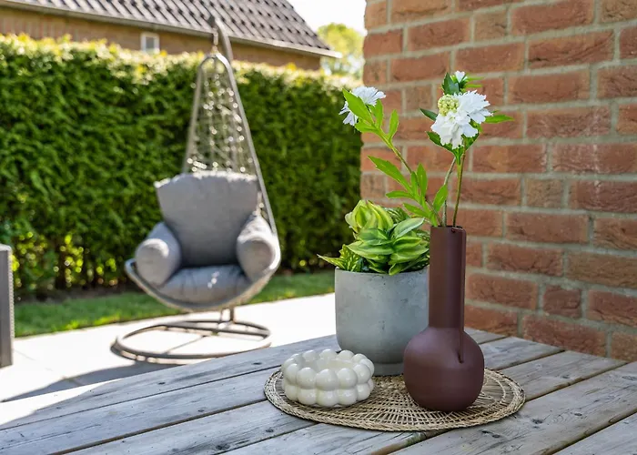 Family With Garden & Access Villa Ewijk