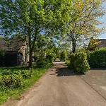 Villa Family With Garden & Access Ewijk