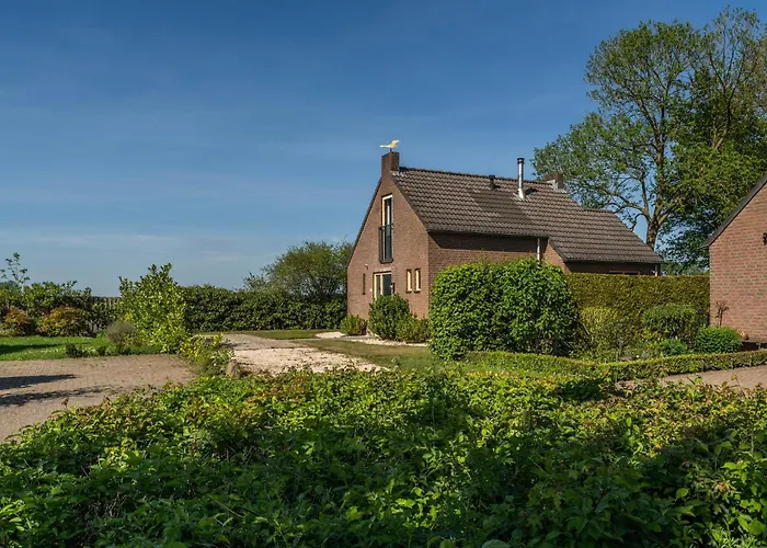 Family With Garden & Access Ewijk