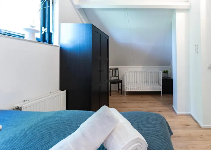 Willa Family With Garden & Access Ewijk